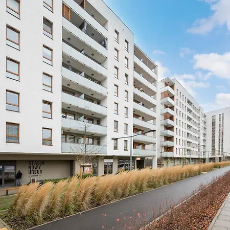 Ursus Luna By Bookinghost