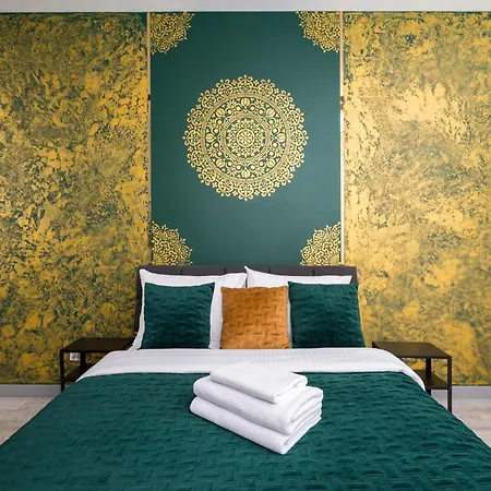 Ursus Luna By Bookinghost アパート ワルシャワ