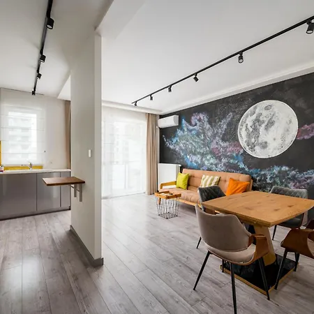 Ursus Luna By Bookinghost *