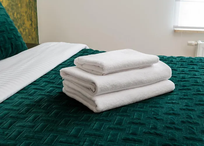 Ursus Luna By Bookinghost Warsaw