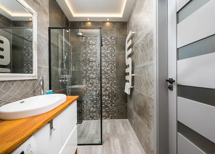 Apartment Ursus Luna By Bookinghost