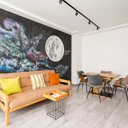 Ursus Luna By Bookinghost Apartamento *